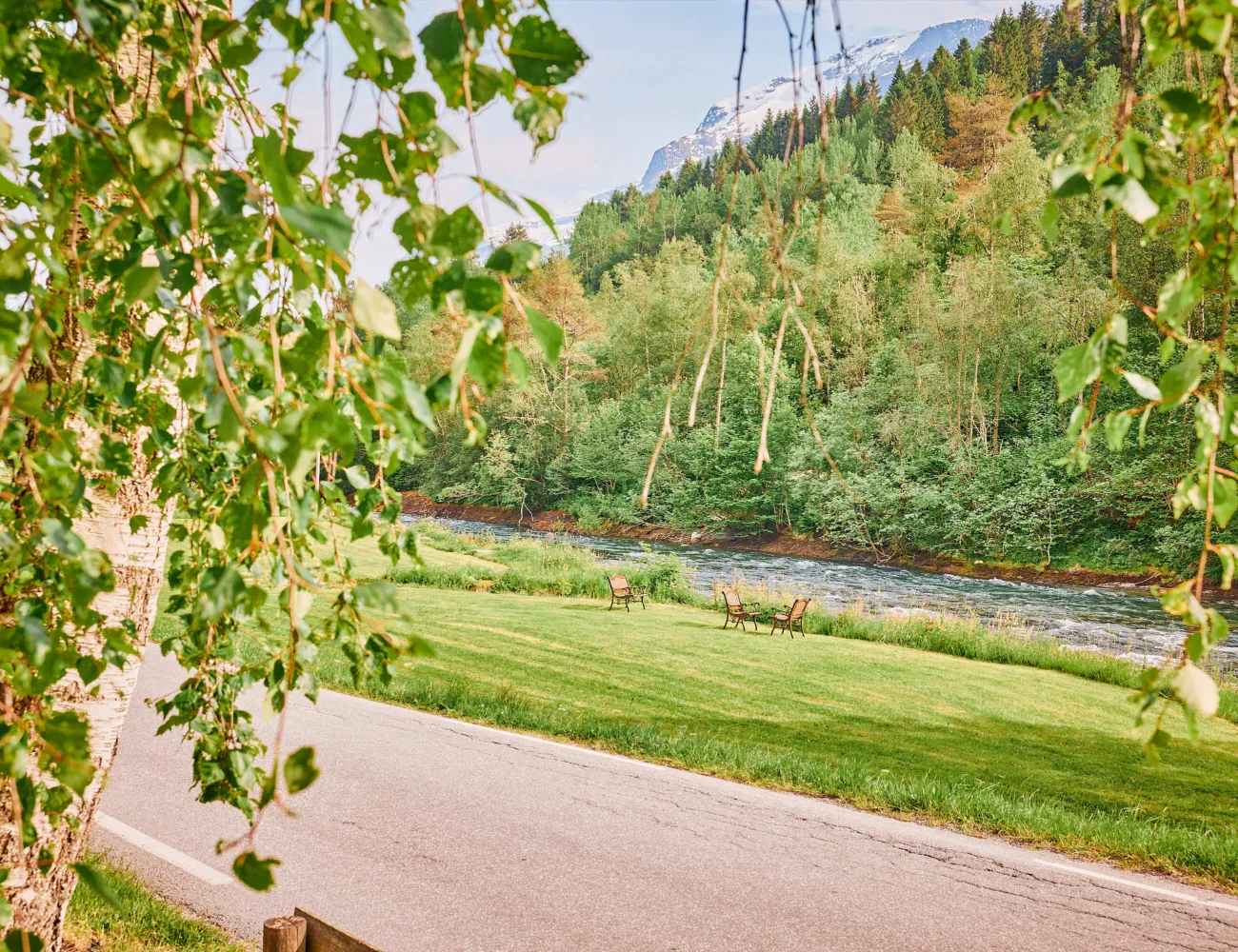 Picture of the beautiful Loelva River flowing past the campsite4